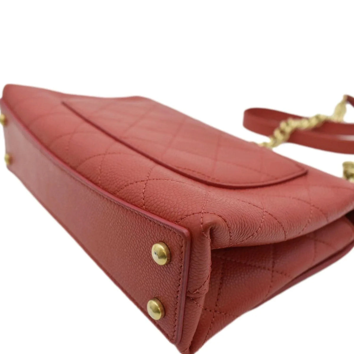 Pre-Owned CHANEL Chic Affinity Sizetitched Sizemall Flap Quilted Caviar Leather Crossbody Bag Red