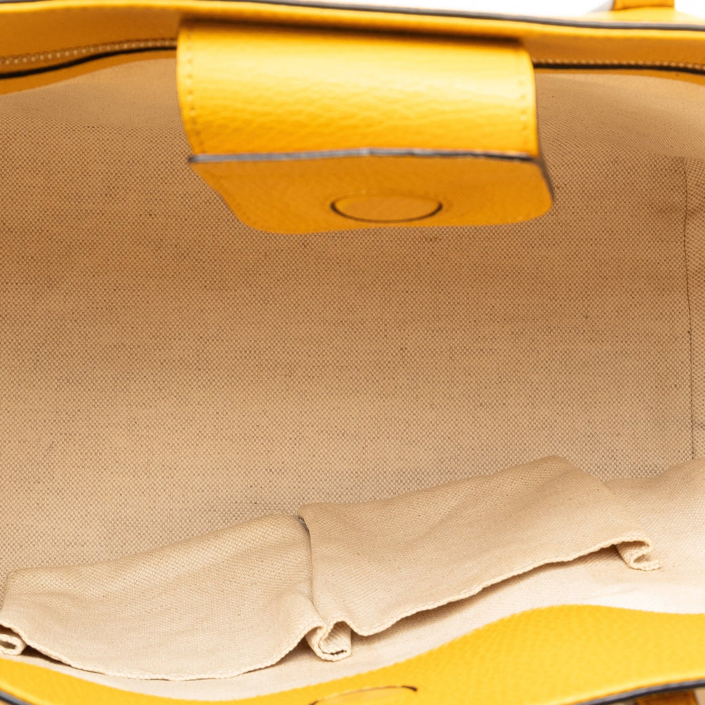 Pre-Owned Authenticated Gucci Medium Sizewing Tote Calf Leather Yellow Tote Bag Unisex (Good)