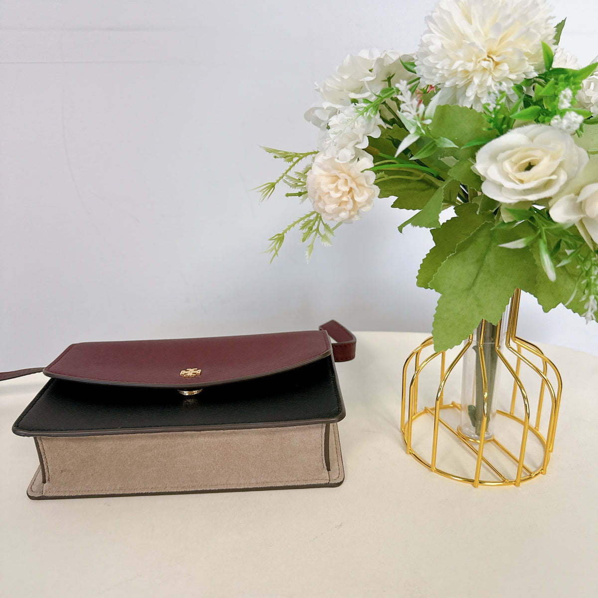 Tory Burch 84744 0821 Emerson Mini Sizehoulder Bag In Claret Black