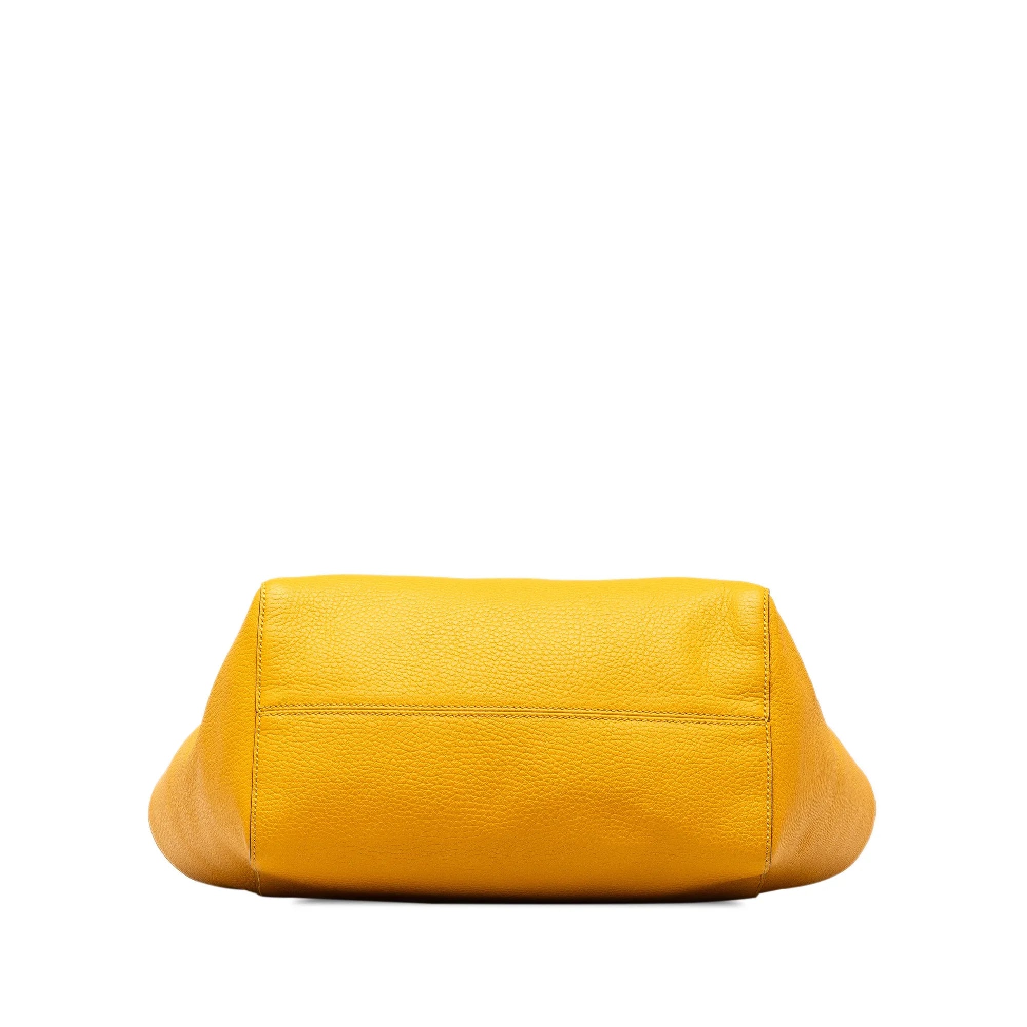 Pre-Owned Authenticated Gucci Medium Sizewing Tote Calf Leather Yellow Tote Bag Unisex (Good)