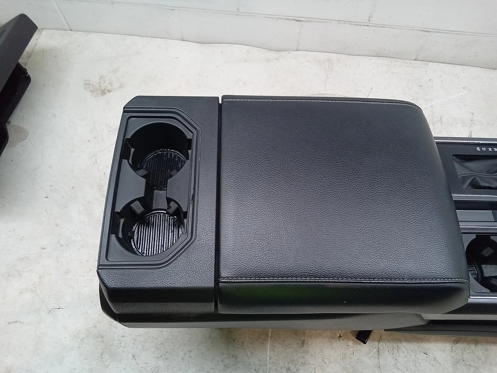 Pre-Owned 19 Ford F150 Floor Center Console W/ Sizehifter USizeB 100 Plug OEM (Good)