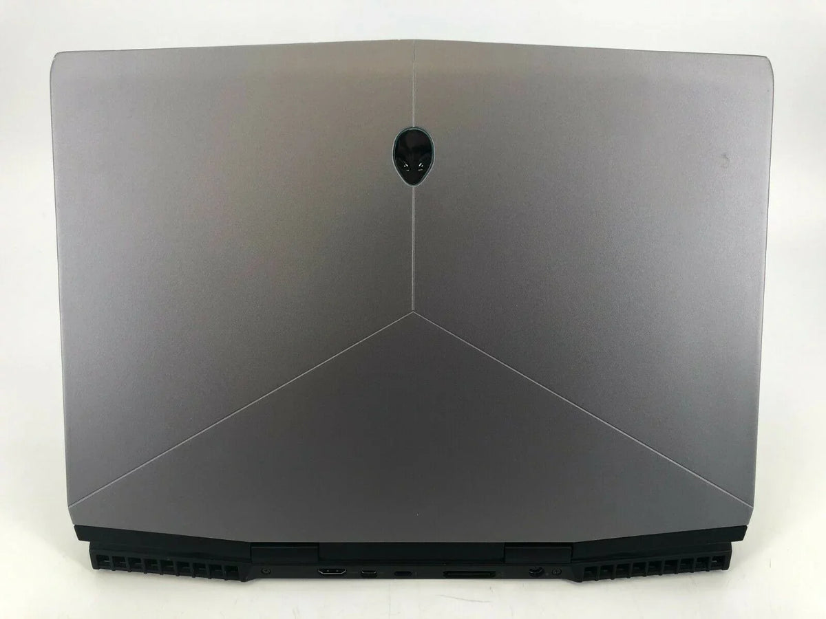 Used Alienware m15 R1 15" FHD 143Hz 2.6GHz i7-9750H 32GB 1TB SizeSizeD - RTX 2070 Max-Q 8GB