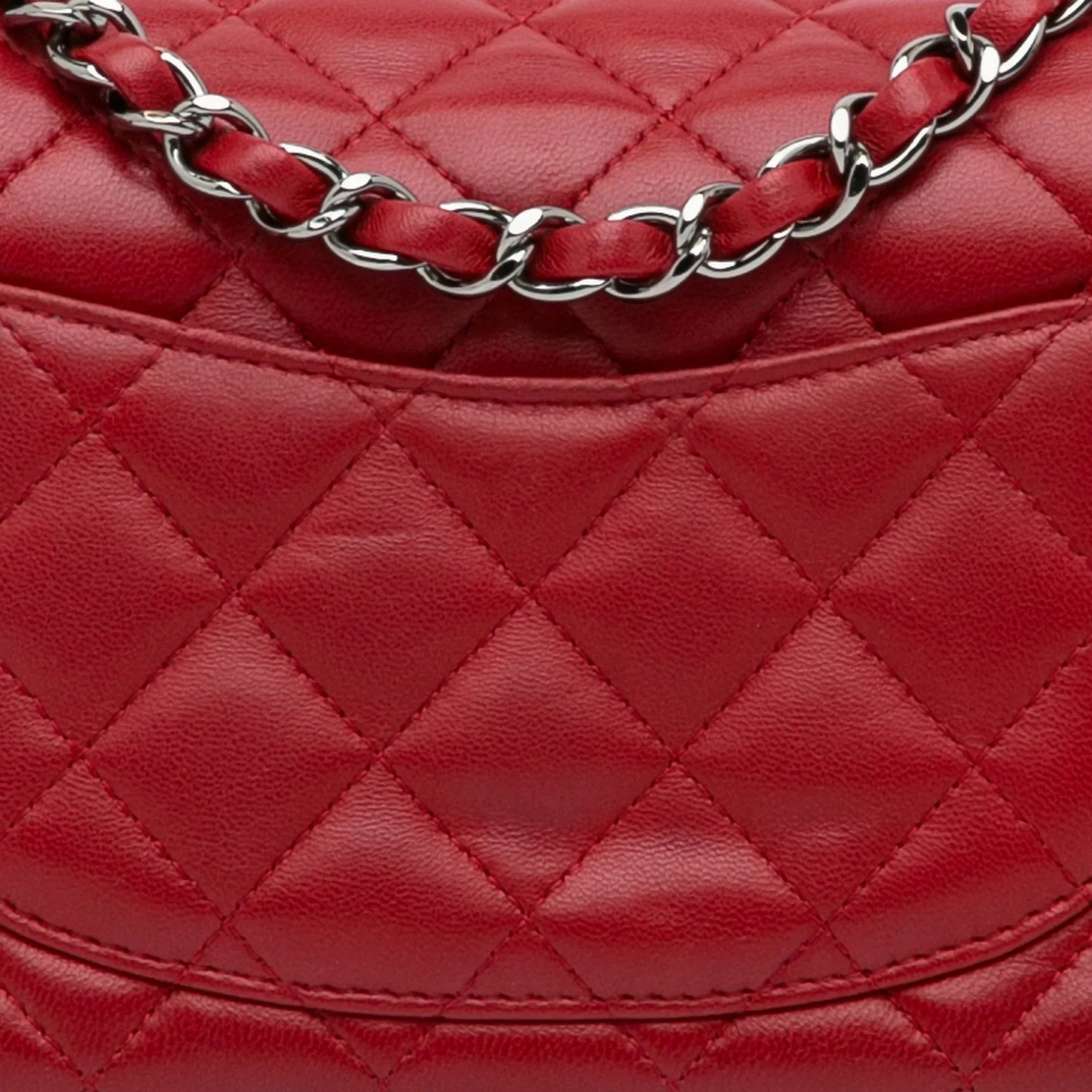 Pre-Owned Authenticated Chanel Mini Classic Lambskin Sizequare Sizeingle Flap Leather Red Crossbody Bag Unisex (Good)