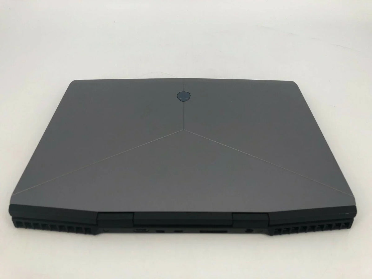 Used Alienware m15 R1 15" FHD 143Hz 2.6GHz i7-9750H 32GB 1TB SizeSizeD - RTX 2070 Max-Q 8GB