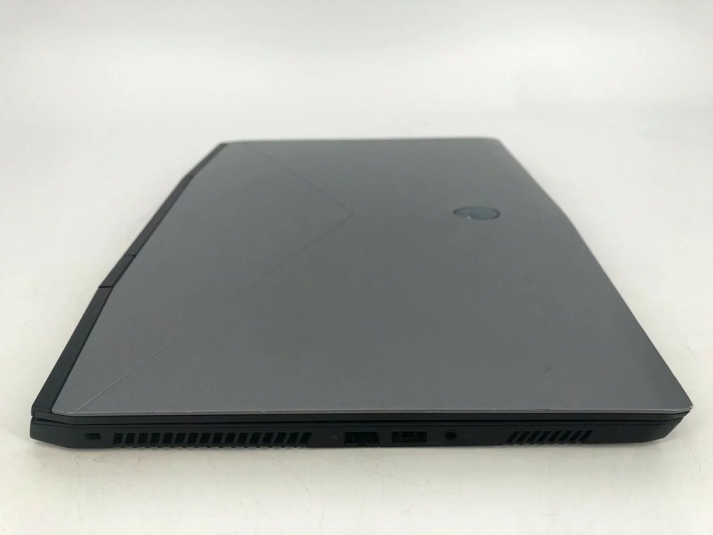 Used Alienware m15 R1 15" FHD 143Hz 2.6GHz i7-9750H 32GB 1TB SizeSizeD - RTX 2070 Max-Q 8GB